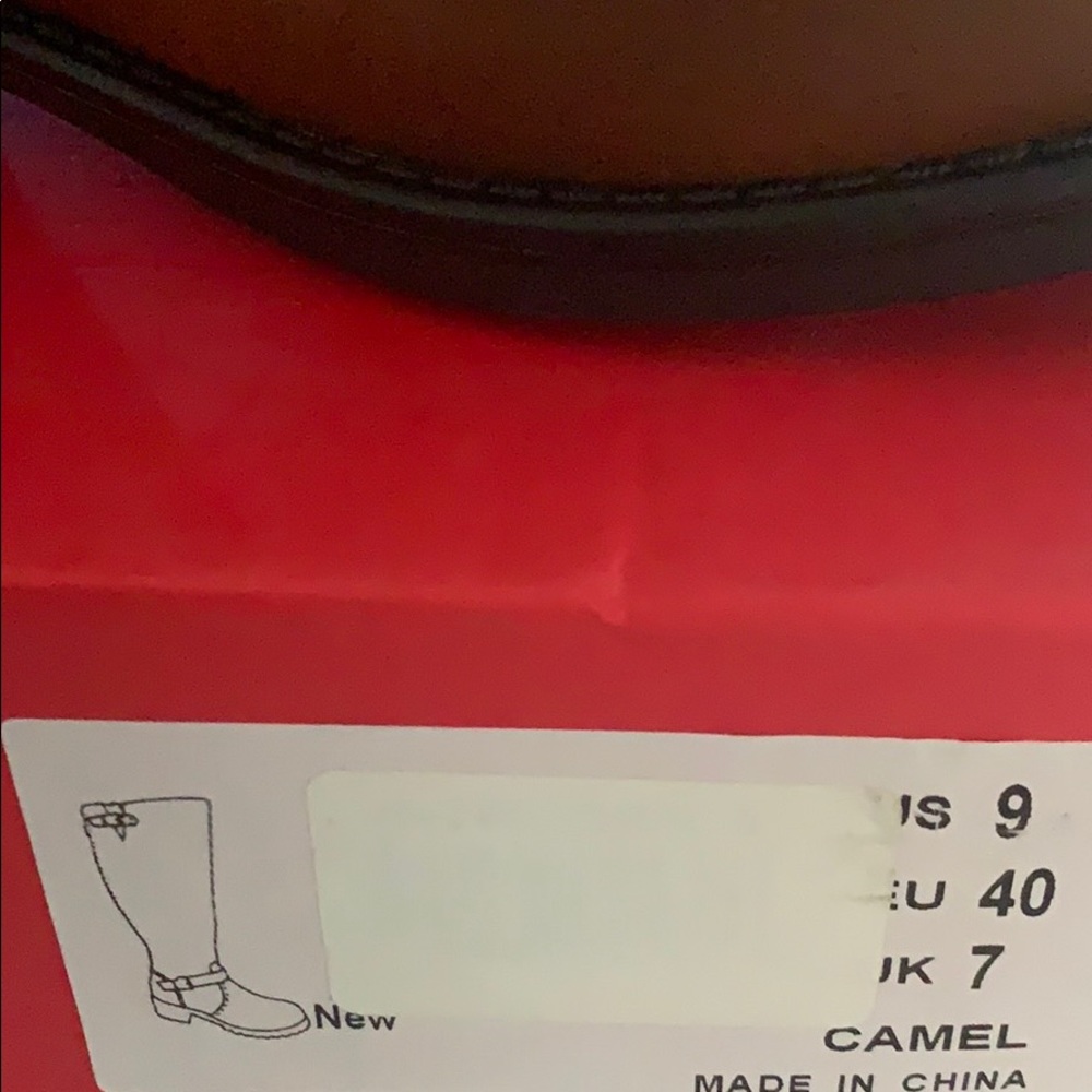 boots - Picture 3 of 3